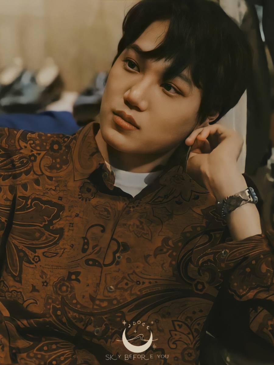 Editan Kai EXO pakai batik (Twitter.com/parkyurii_)