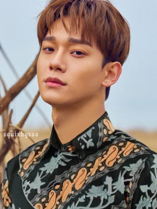 Editan Chen EXO pakai batik (Twitter.com/parkyurii_)