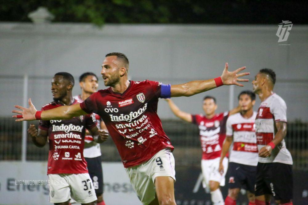 Ilija Spasojevic Hattrick, Bali United Pesta Gol Lawan Dewa United
