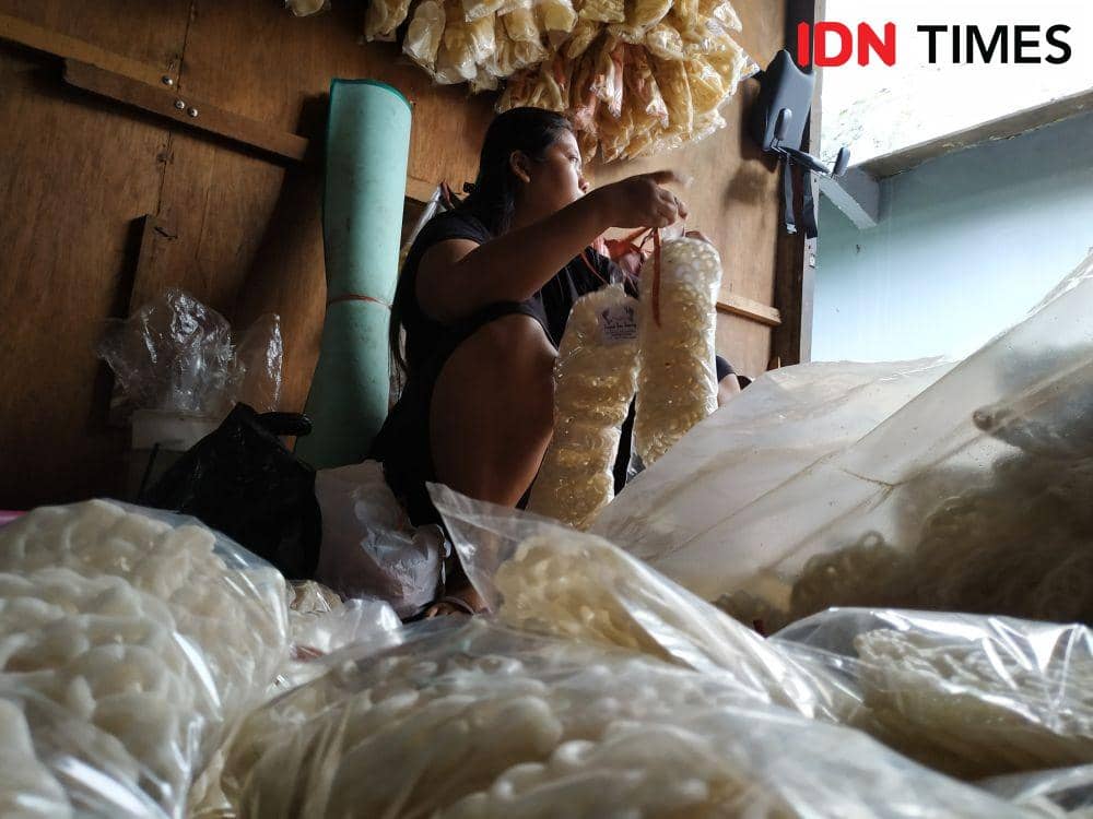 Produsen Kerupuk Menjerit Minyak Goreng Curah Langka