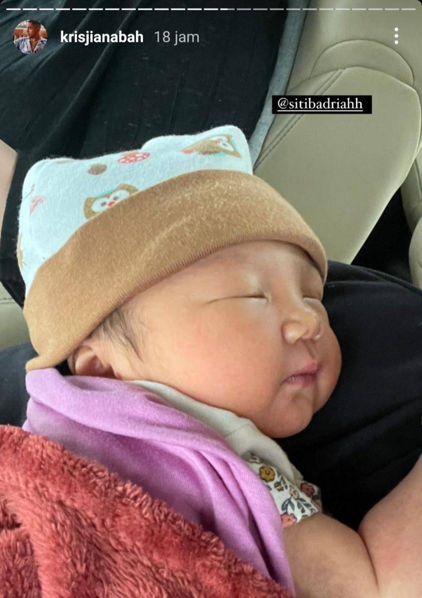 potret buah hati Siti Badriah dan Krisjiana (instagram.com/krisjianabah)