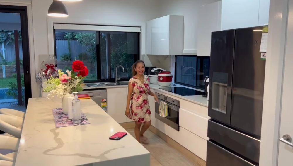 potret rumah The Connel Twins (dok.YouTube/The Connel Twins)