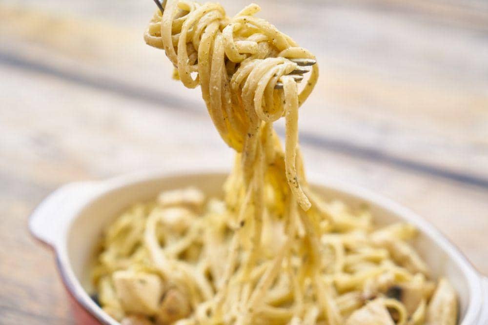 ilustrasi creamy pasta (pexels.com/Engin Akyurt)