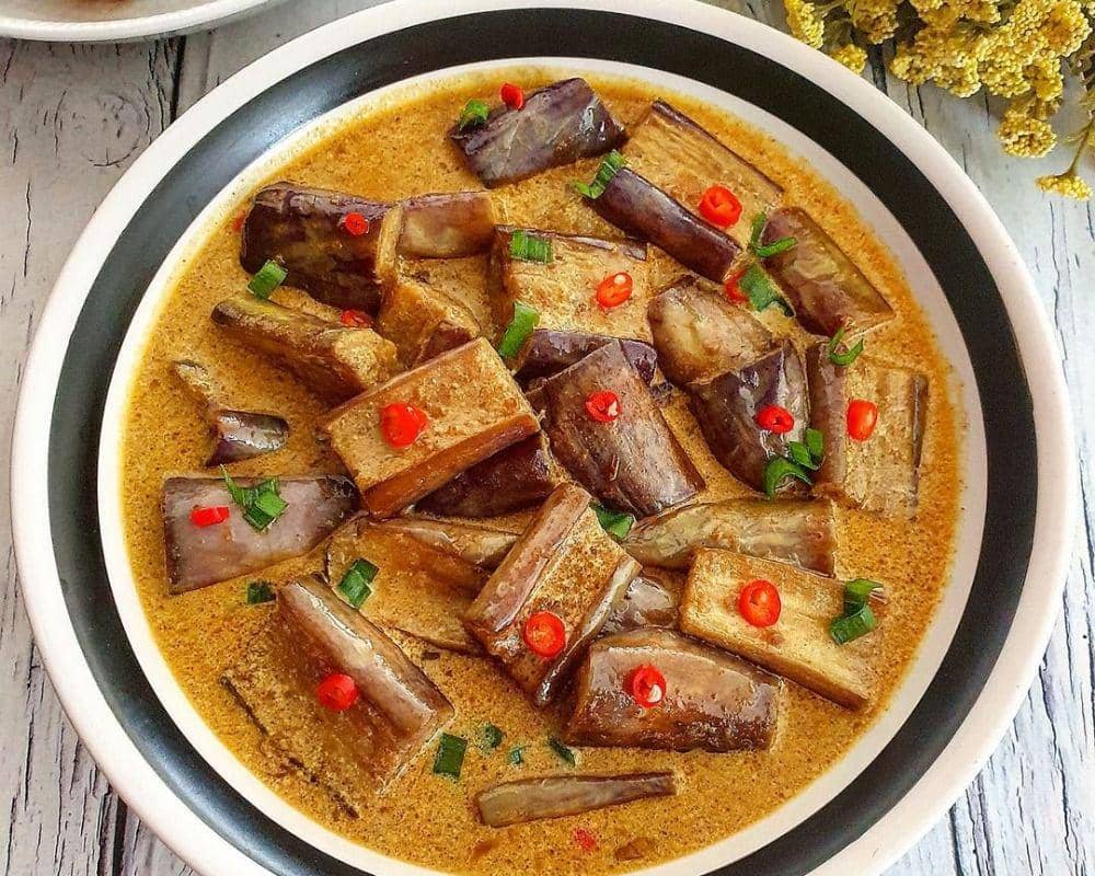 Resep Terung Kuah Kari, Hangatkan Suasana saat Kumpul Keluarga