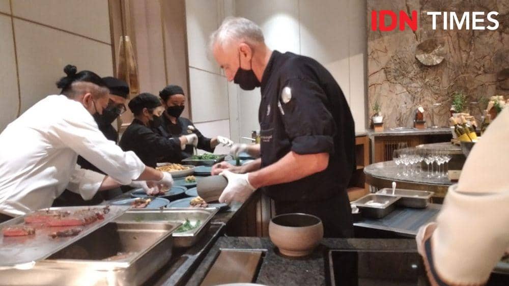 Intimate Dinner Chef Take Over di Pasola, Ritz Carlton, Jakarta Selatan (IDN Times/Dhiya Awlia Azzahra)