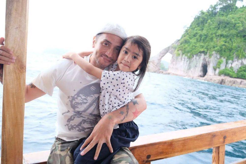 Gary Iskak dan buah hati (instagram.com/iskak_gary)