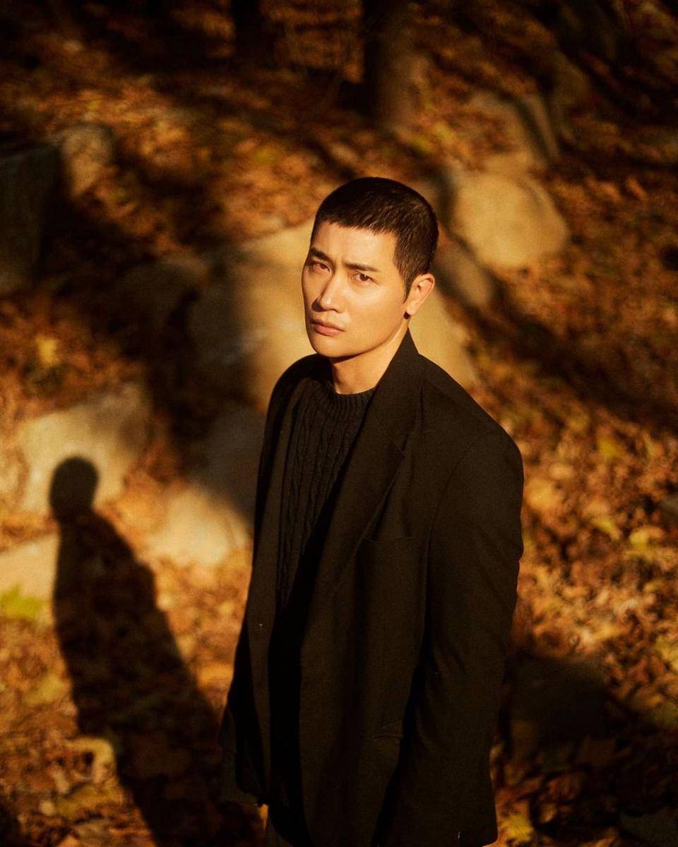 Ji Chan (instagram.com/jichance_1001)