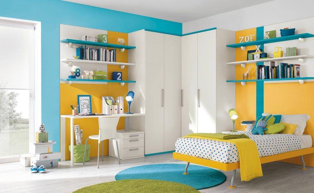 Blue yellow bedroom (dok.farmfoodfamily.com)