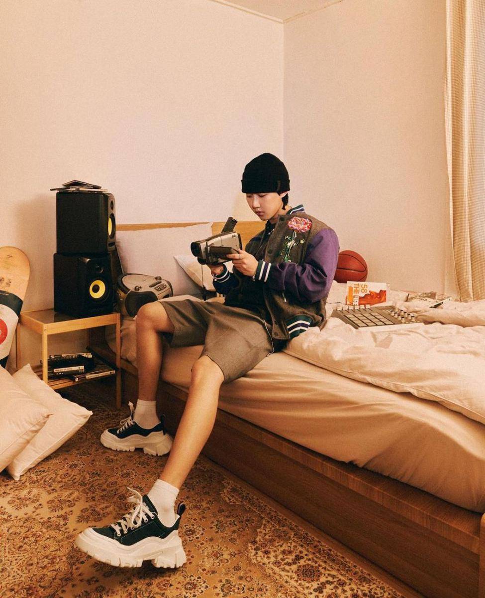 Lee Hwi Min GroovyRoom (instagram.com/hwimmm)