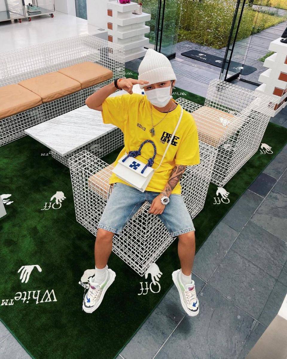 Lee Hwi Min GroovyRoom (instagram.com/hwimmm)