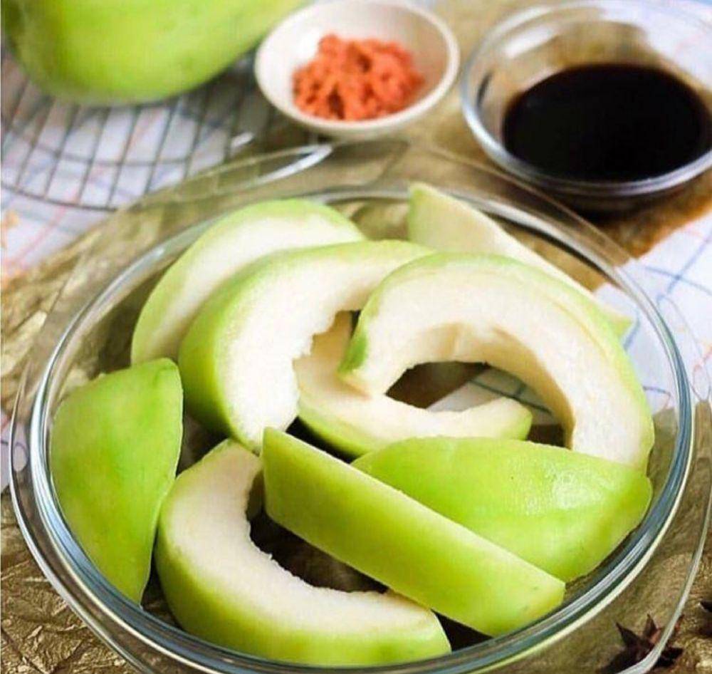 manisan jambu aguan (instagram.com/m_mkitchen)
