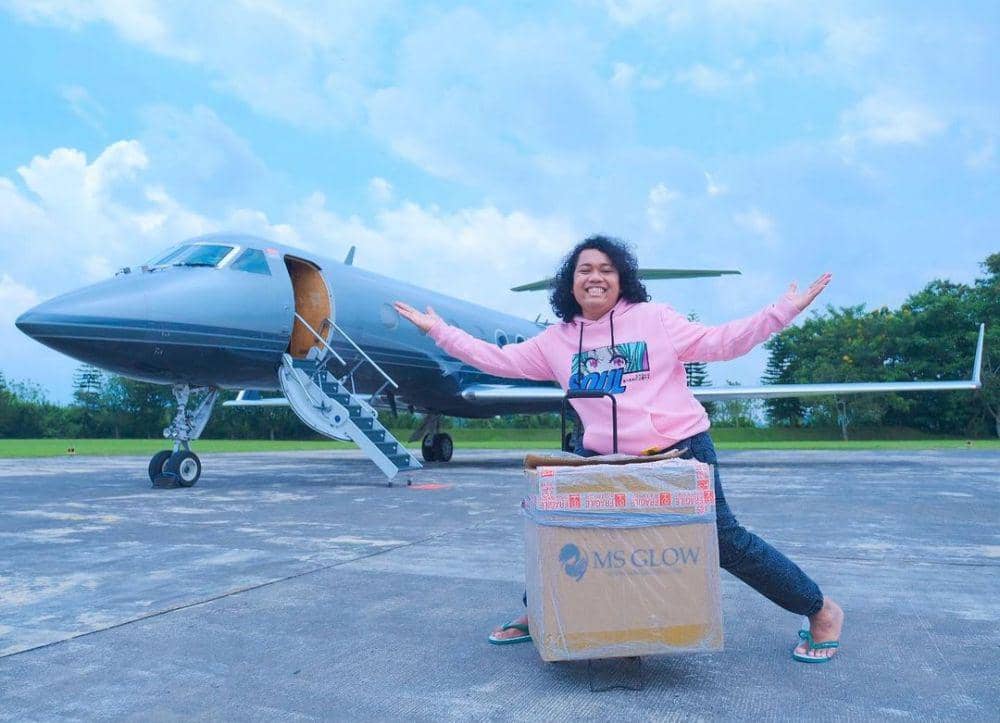 Deretan artis pernah naik jet pribadi Juragan99 (instagram.com/marshel_widianto)