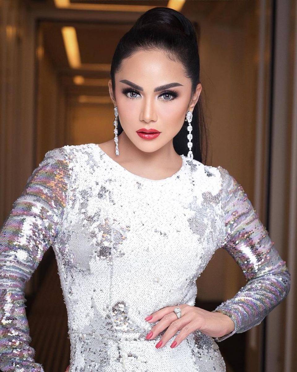 Krisdayanti (instagram.com/krisdayantilemos/)