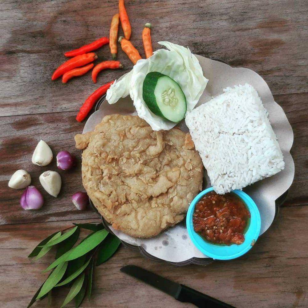 Telur dadar crispy (instagram.com/kayumanisofficial.id)