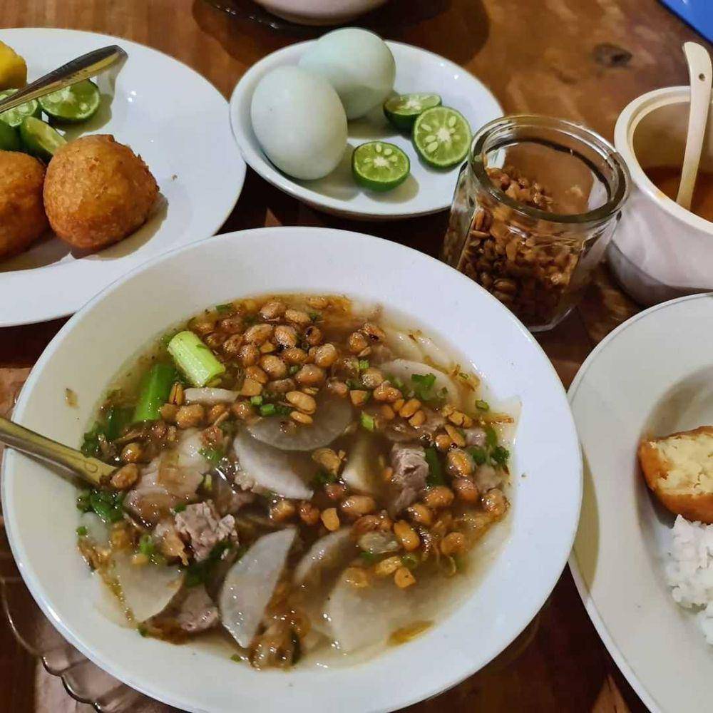 Soto Bandung M Tarya (instagram.com/elsafooddiary)