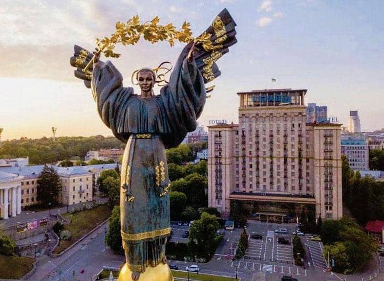 Monumen Kemerdekaan (instagram.com/kittenwhip)