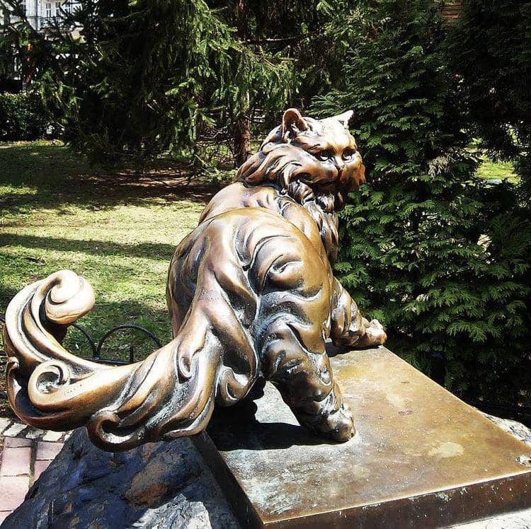 Ada Monumen Kucing, Ini 5 Landmark Populer di Ukraina