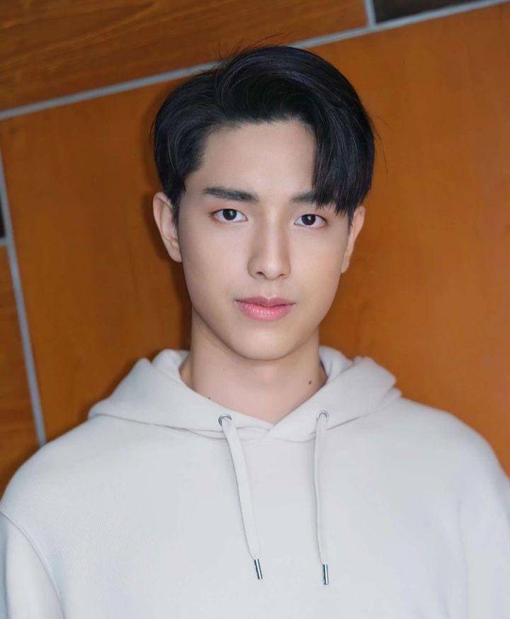 Kay Lertsittichai (instagram.com/kayavine)