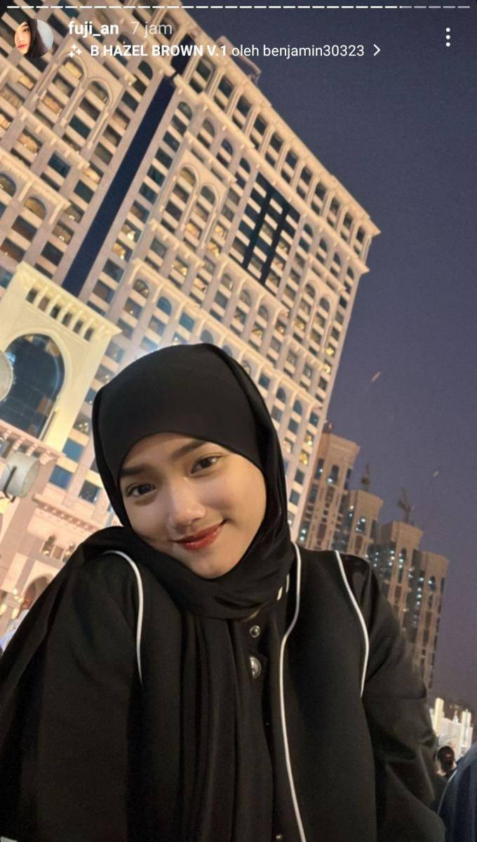 potret Fuji berhijab (instagram.com/fuji_an)