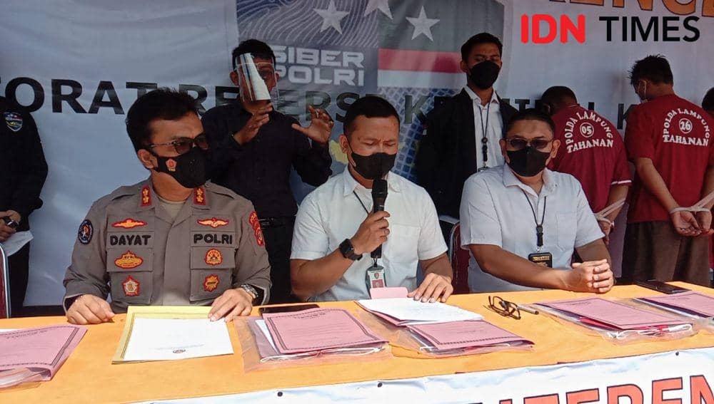 Subdit 5 Cyber Crime Ditreskrimsus Polda Lampung mengungkap empat kasus penyebaran video porno di medsos. (IDN Times/Tama Yudha Wiguna)