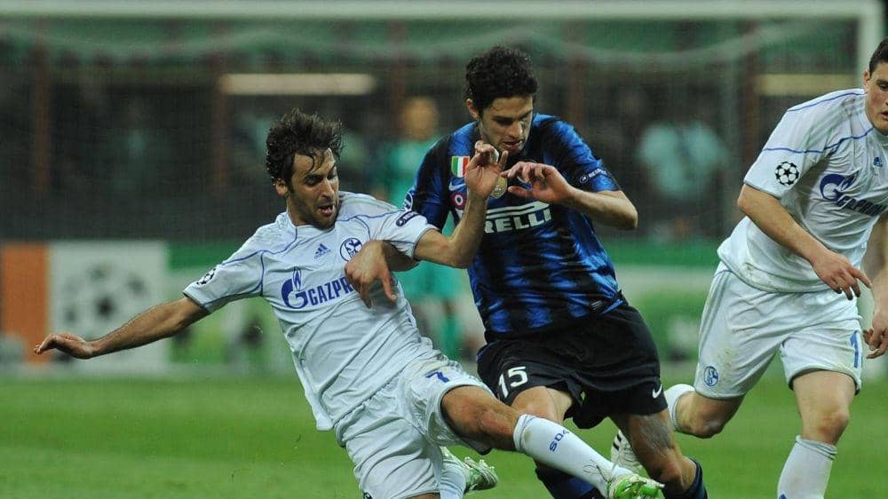 potret duel Inter Milan vs Schalke (uefa.com)