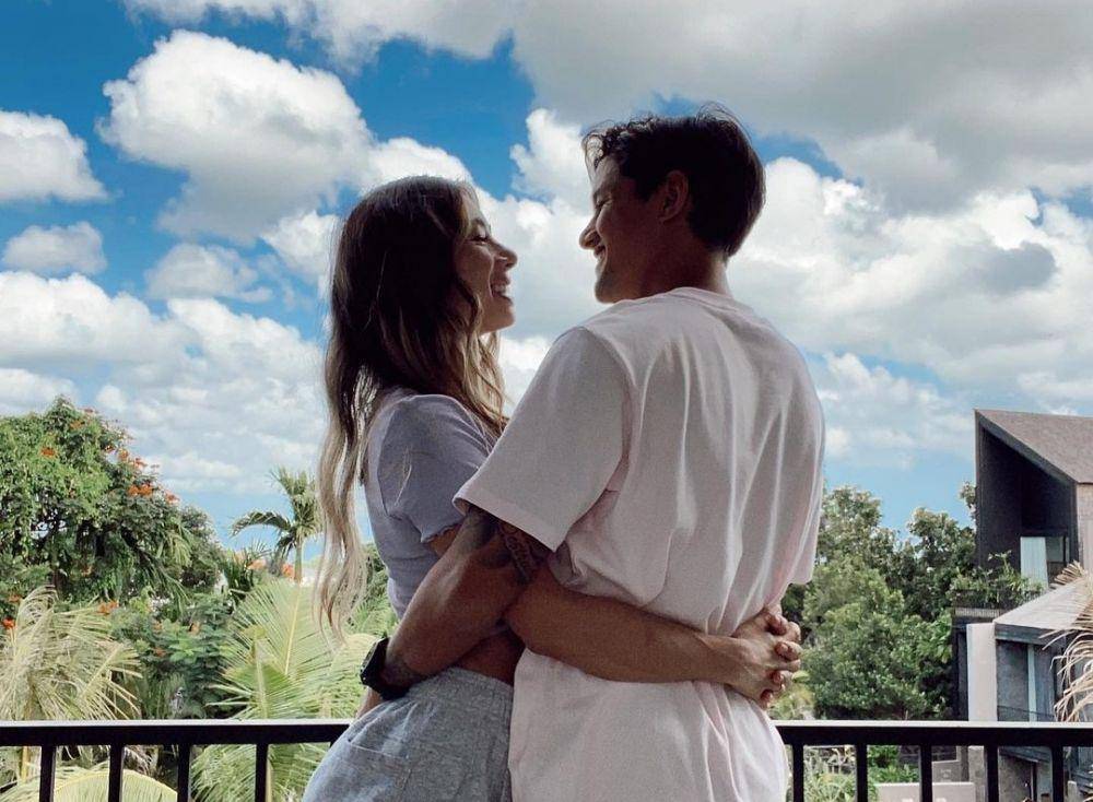 potret Irfan Bachdim dan Jennifer (instagram.com/jenniferbachdim)