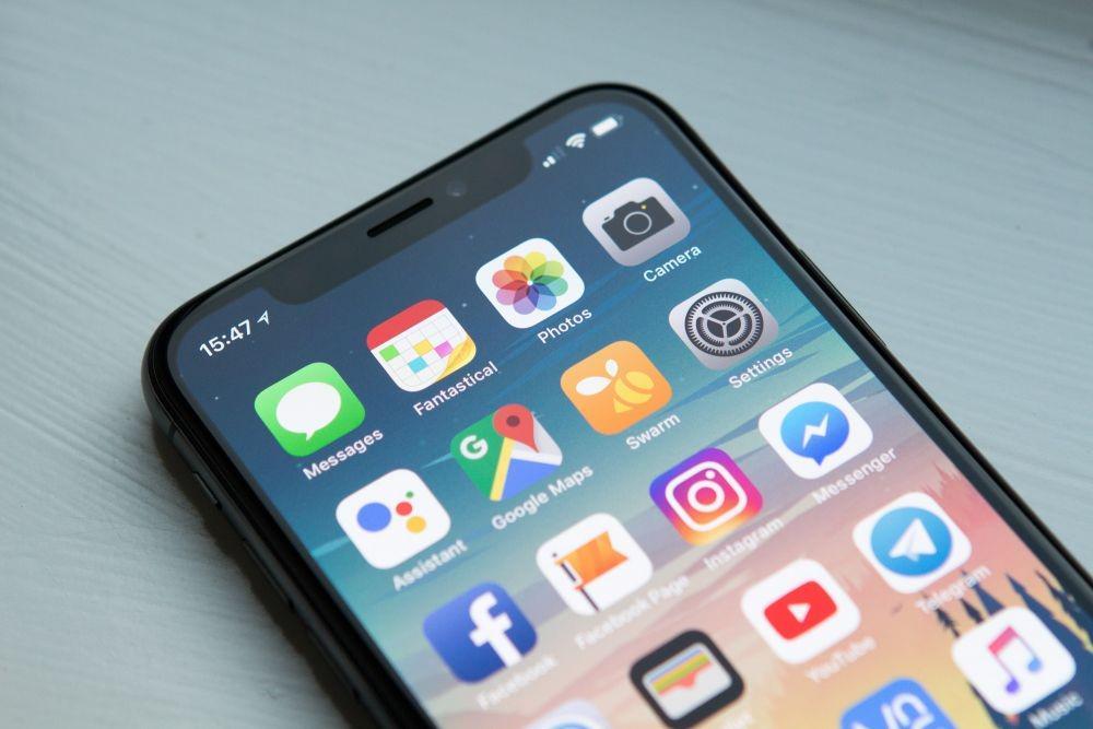 Perbandingan Chipset Bionic A17 Pro VS Snapdragon 8 Gen 3