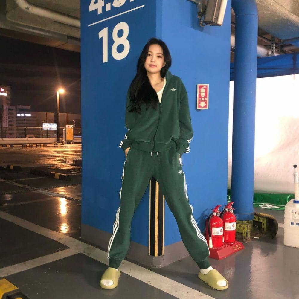 potret Naeun A-Pink (instagram.com/marcellasne_)