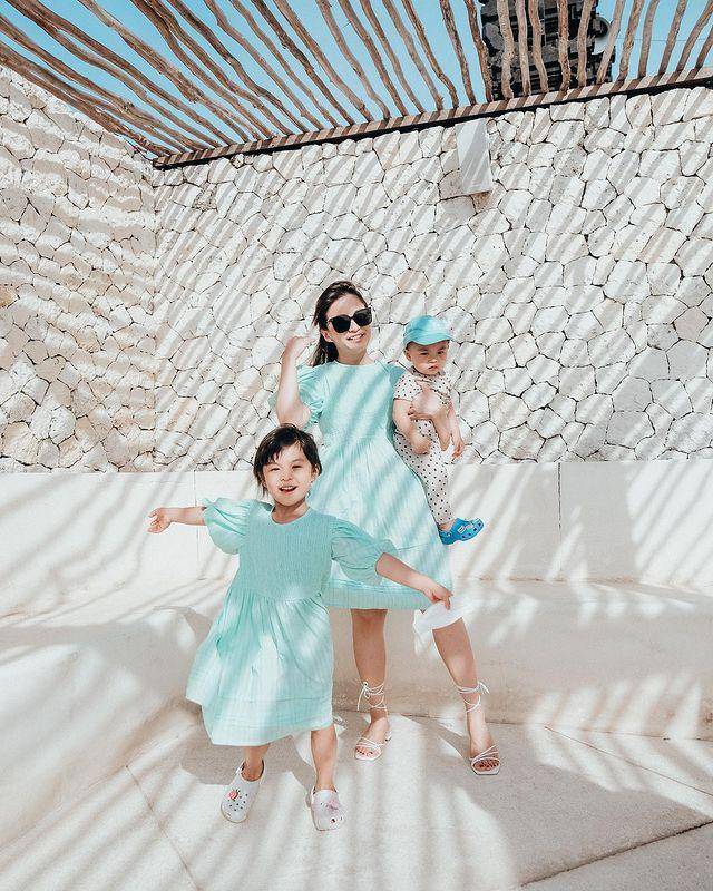 potret Chelsea Olivia dan dua buah hatinya (instagram.com/chelseaoliviaa)