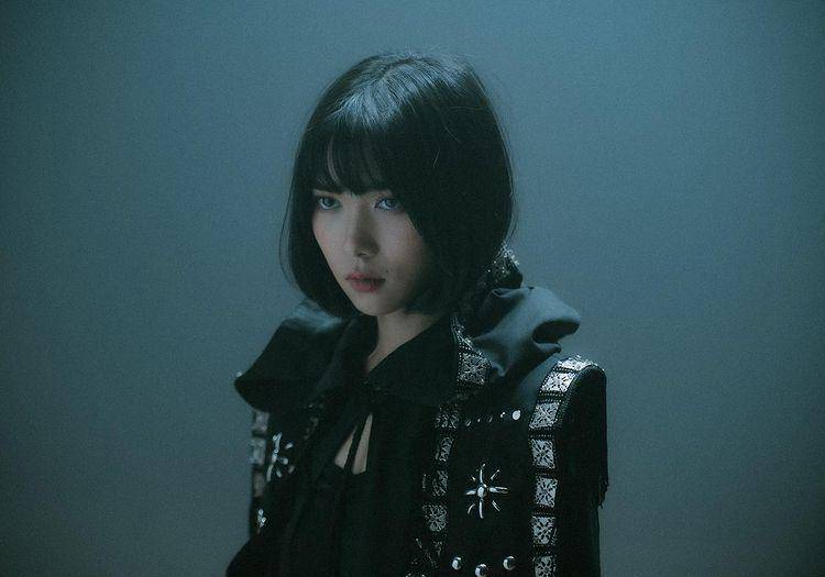 Isyana Sarasvati (instagram.com/isyanasarasvati)