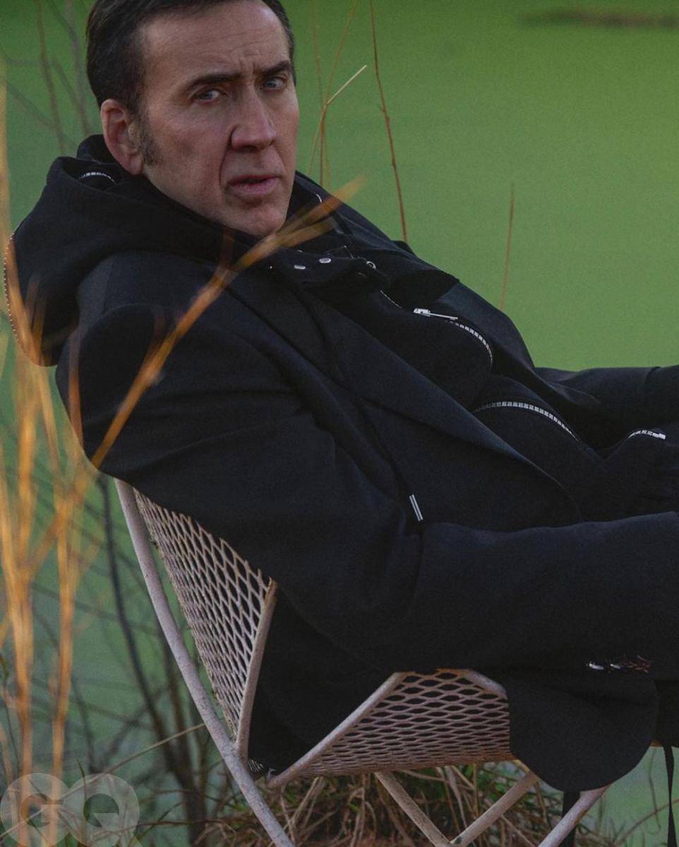 Nicolas Cage dalam GQ Magazine (instagram.com/gq)