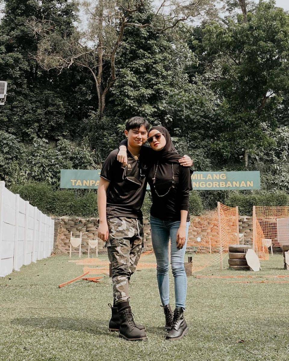 potret Olla Ramlan dan anak (instagram.com/ollaramlan)