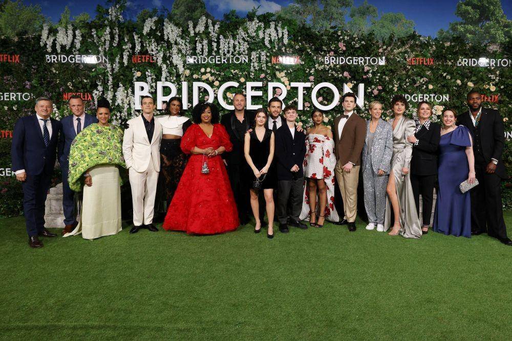 All cast Bridgerton (dok. Netflix/Bridgerton Season 2/)