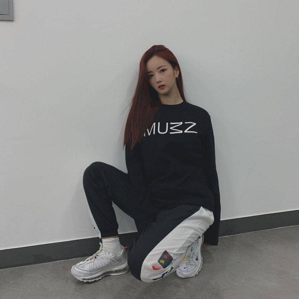 potret Bomi A-Pink (instagram.com/__yoonbomi__)