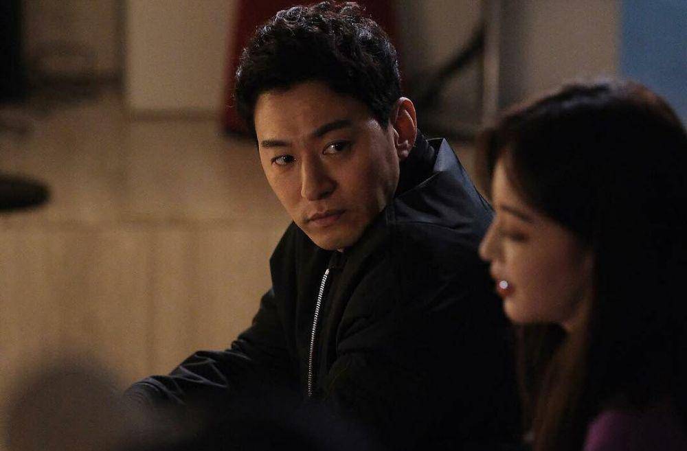 Joo Jin Mo di drama Big Issue (instagram.com/studiosantaent)