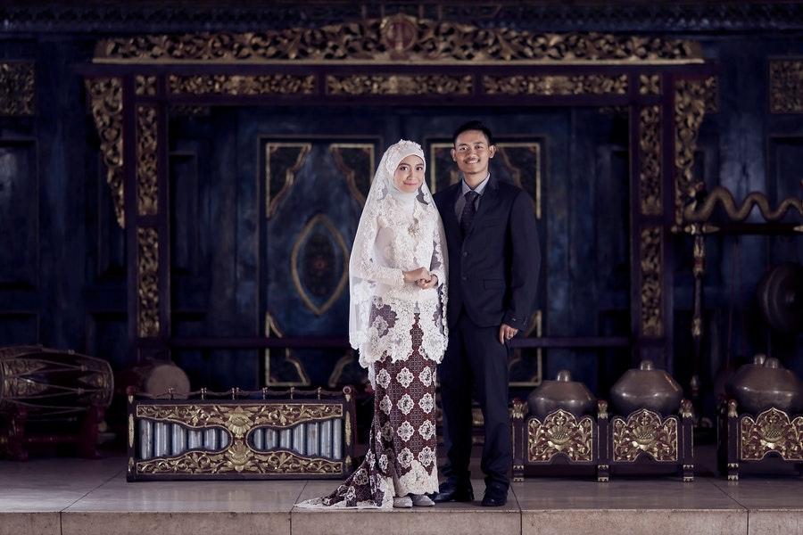 [QUIZ] Cari Tahu Konsep Wedding yang Cocok untukmu Dari Desain Cincin Kawin Favorit
