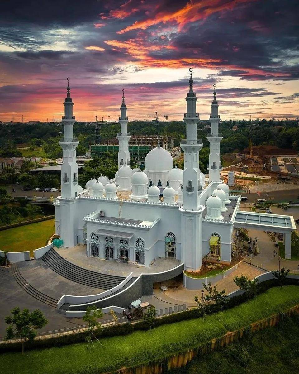 potret Masjid At-Thohir (instagram.com/thegreatmosques)