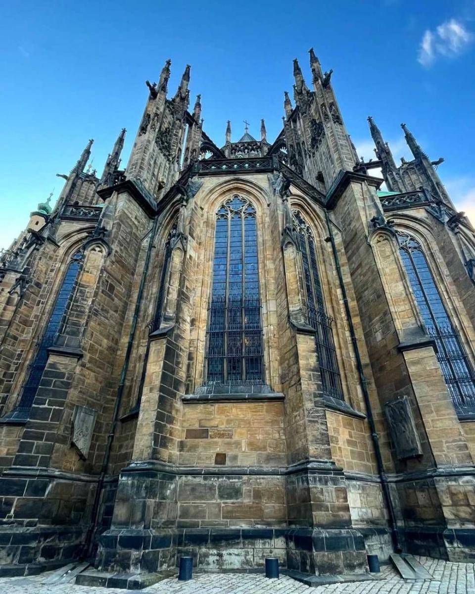 potret Kastil Praha (instagram.com/rebelka96)