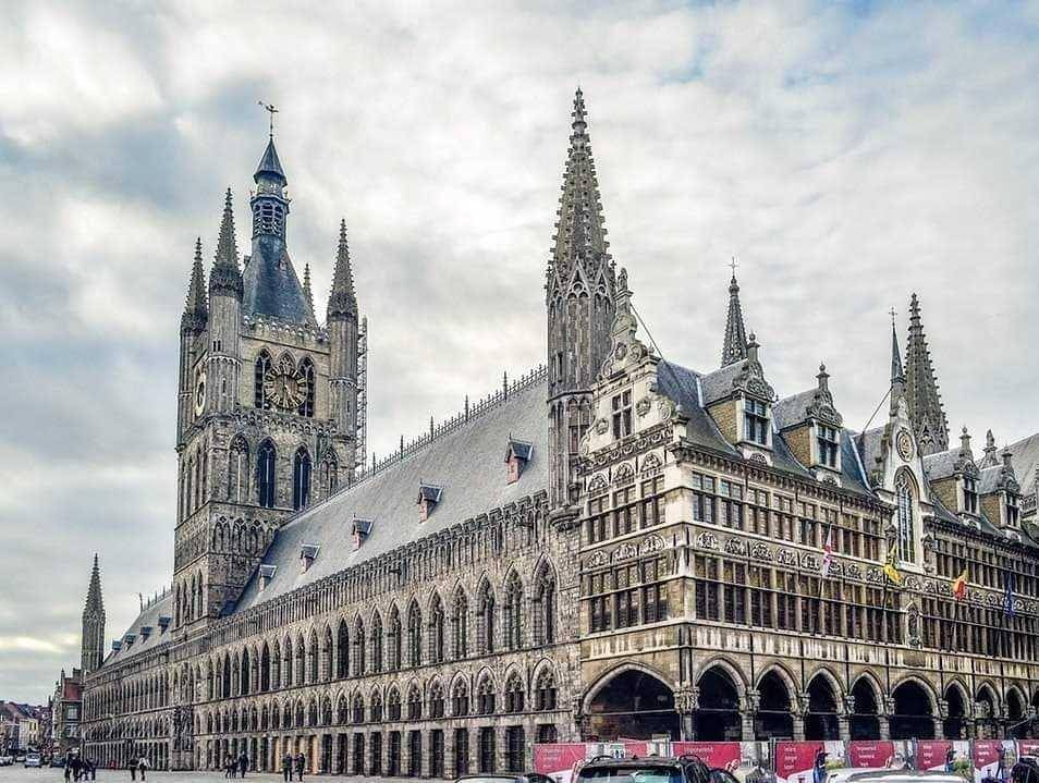 Sint Maartens Kathedraal (Instagram.com/taxpatria)