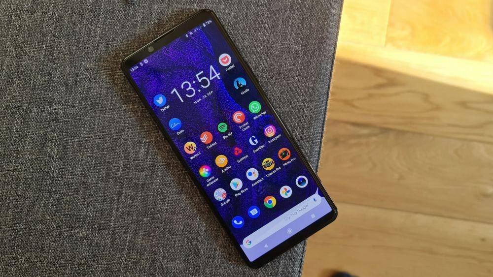 ilustrasi Sony Xperia 1 III (techradar.com)