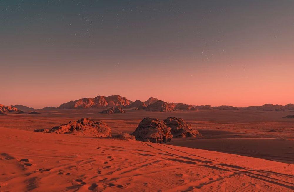 10 Objek Unik di Mars, Beberapa di Antaranya Sangat Aneh