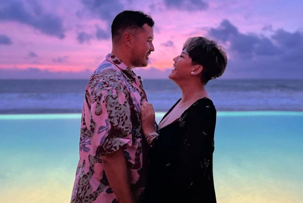 9 Potret Bucin Sissy Priscillia dan Rifat Sungkar yang Nempel Terus