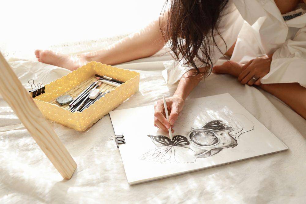 Menggambar. (ShutterStock/BlueTitan)