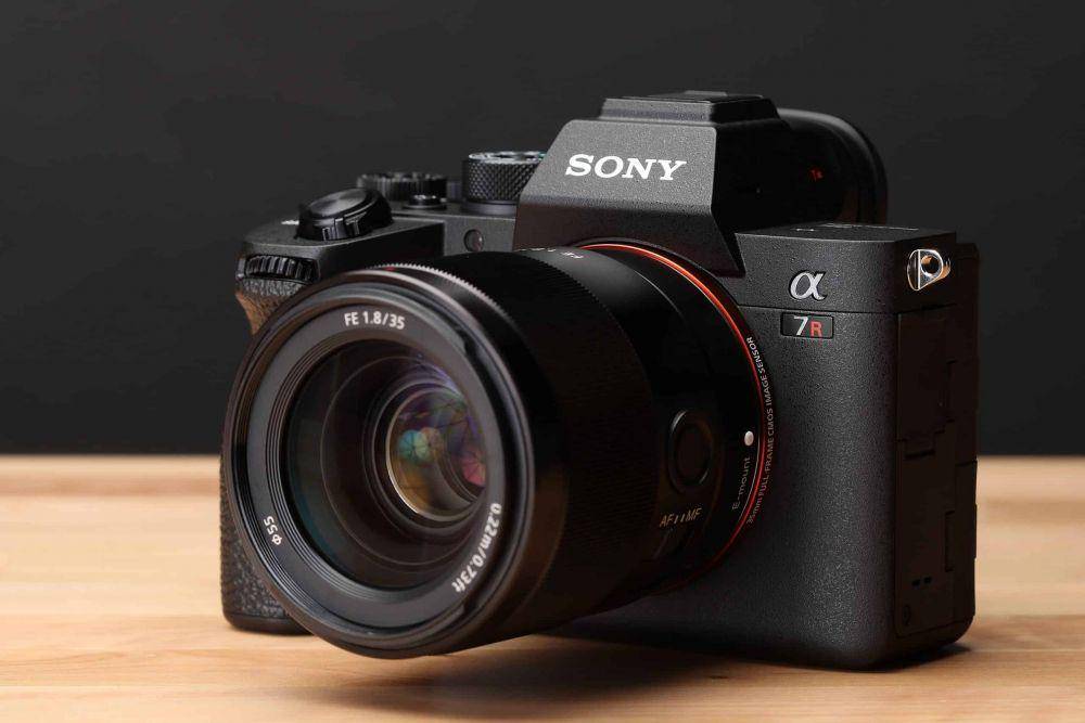 potret Sony Alpha A7R IV (gadgetreview.com)