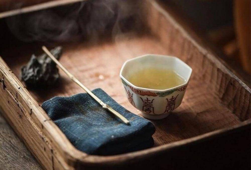 ilustrasi teh pu-er (instagram.com/teaceremonyritual)