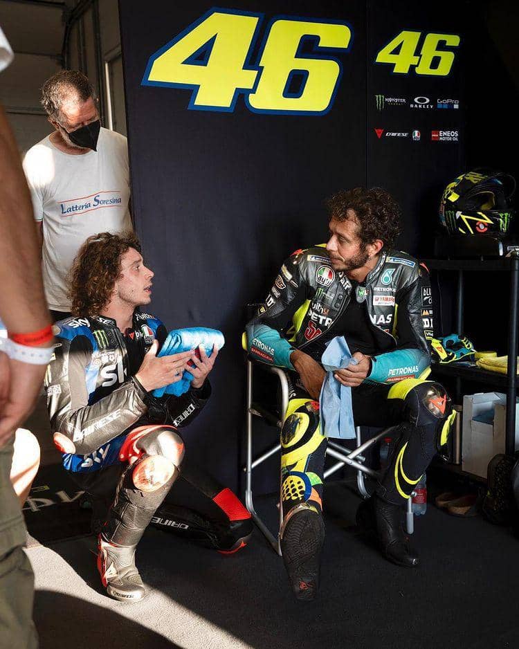Marco Bezzecchi dan Valentino Rossi (instagram.com/marcobez72)