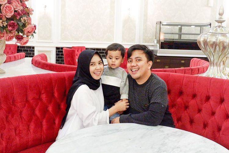Diza Hanifa (instagram.com/dizahanifa)