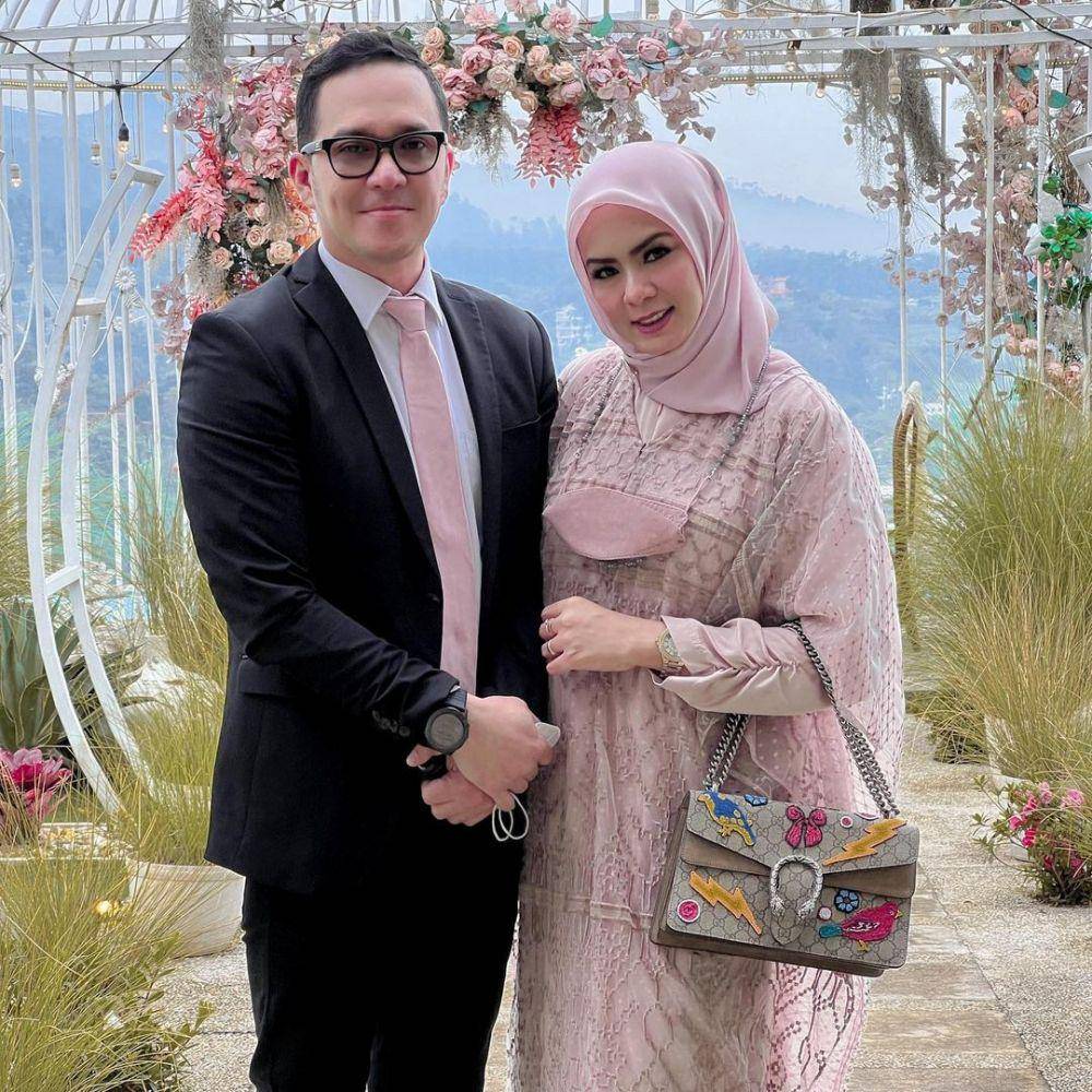 Fadli Akhmad dan istri (instagram.com/superfadli)