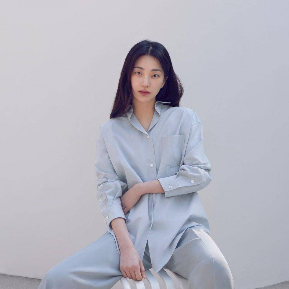 Ji E Suu (instagram.com/jiesuu)
