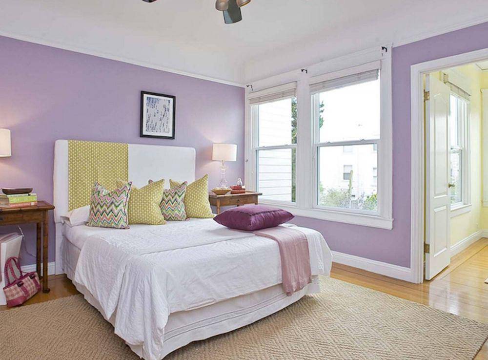 ilustrasi kamar dengan cat warna lavender. (thespruce.com)